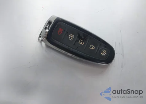 2019 Ford Escape Titanium z USA, uszkodzony, nr VIN 1FMCU9J90KUB29009